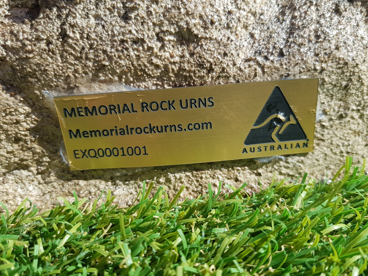 Memorial Rock Urn EXQ1001